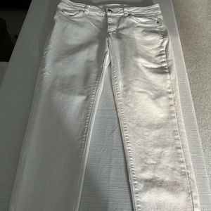 White Vince Camuto Skinny Jeans